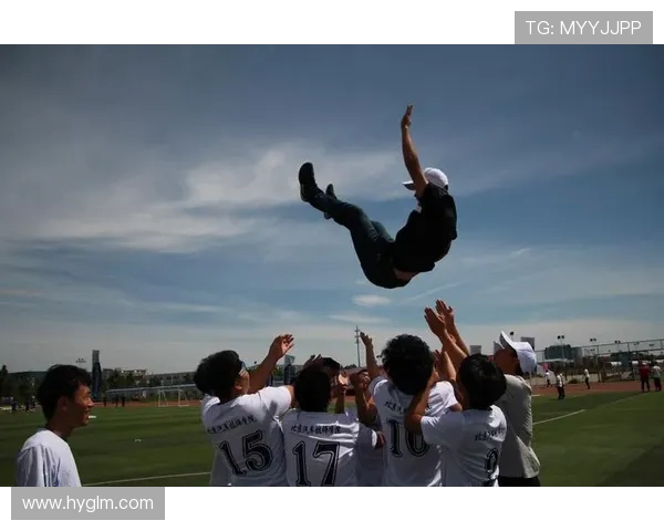 足球激战与篮球梦想河南队勇闯多线赛场奋力拼搏的青春纪实