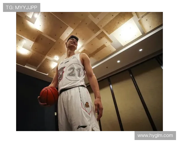 肆客足球热议：CBA老板娘气场比球星还强